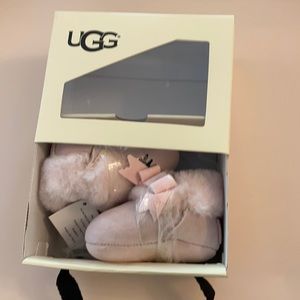 Baby girl Ugg’s xs 0/6 m